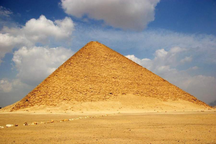 Pyramids of Giza: History, Facts & Ancient Egypt