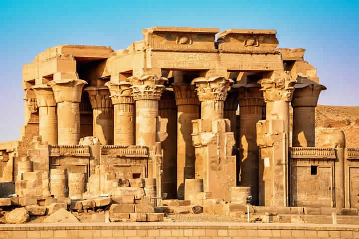 Kom Ombo & Edfu